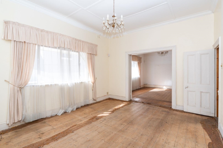 4 Bedroom Property for Sale in Bantry Bay Western Cape